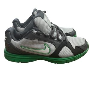 Unisex Gray and Green Nike Shoes Sz 5.5 kids